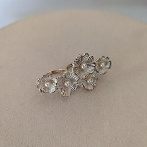 Two Finger Flower Ring